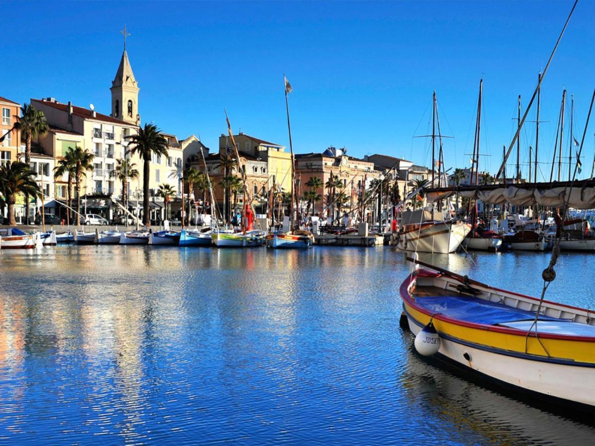 Escapade A Sanary, Au Coeur Du Village, 200M Du Port,Clim,Wifi,Parking Buitenkant foto