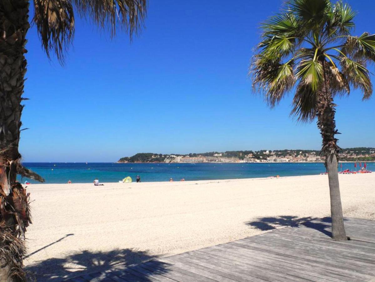 Escapade A Sanary, Au Coeur Du Village, 200M Du Port,Clim,Wifi,Parking Buitenkant foto